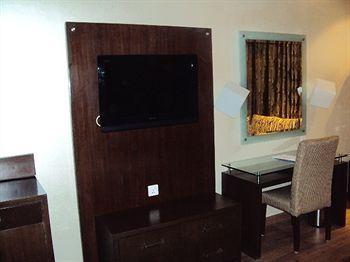 The Victoria Grand Hotel & Spa Kasauli Exterior photo