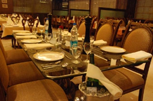 The Victoria Grand Hotel & Spa Kasauli Exterior photo
