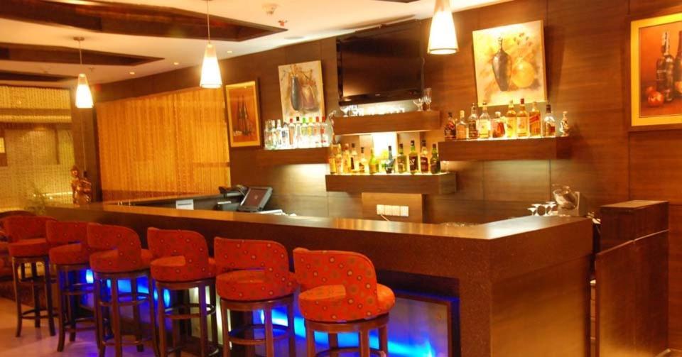 The Victoria Grand Hotel & Spa Kasauli Exterior photo