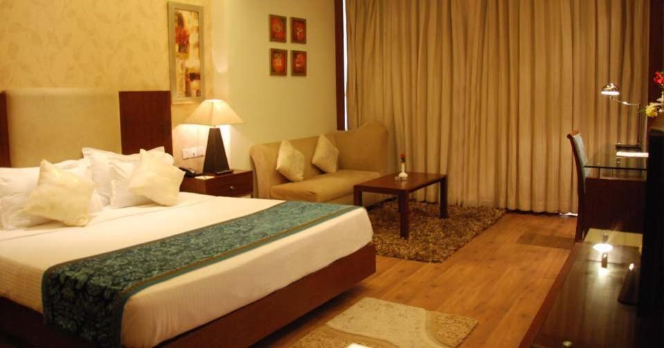 The Victoria Grand Hotel & Spa Kasauli Exterior photo