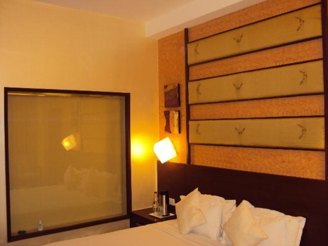 The Victoria Grand Hotel & Spa Kasauli Exterior photo